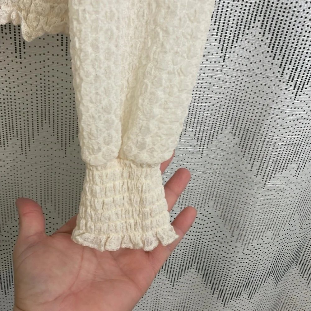 Elegant Cream Lace Ruffle Top - Picture 2 of 3